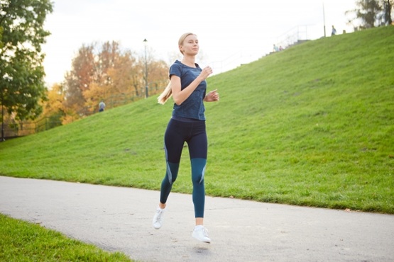 運動すると骨密度が保たれる『顔ドック』