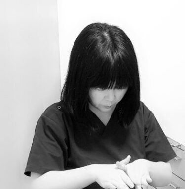 顔ドック創業者・林幸千代は、日本で唯一、本場韓国骨氣本院にて正式履修を行った日本人コルギ施術であり日本コルギのパイオニアです。